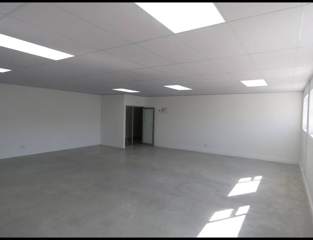 73M² OFFICE TO LET IN SOMERSET WEST CENTRAL
